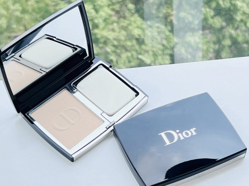 Phấn phủ Dior